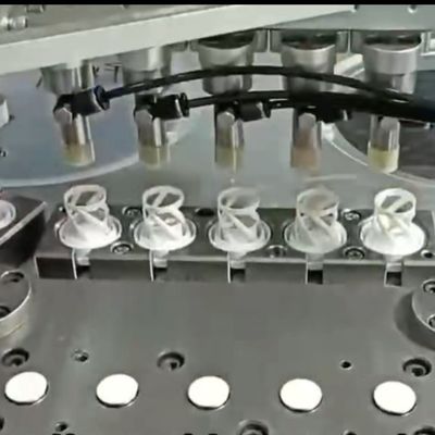 医療用機器のための自動乾燥剤キャップ組立機械