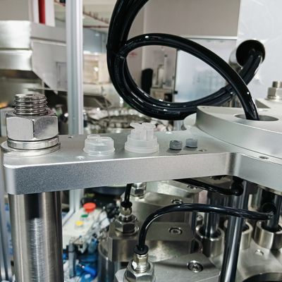 良い価格 高容量三相五線システムを持つ機械的な二重折りカバーマシン オンライン