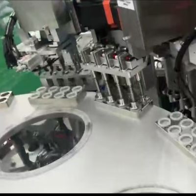 良い価格 高精度 安定 圧力 製薬製品のためのユーロキャップ組立機械 ISOとGMPを遵守する オンライン
