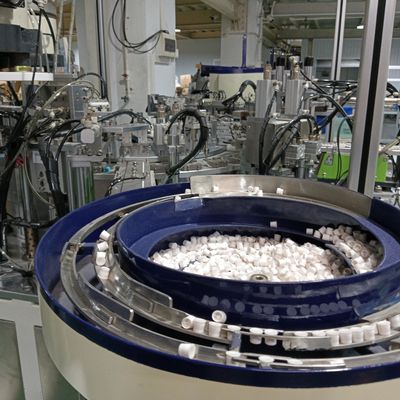 良い価格 イオドーフォールキャップ 自動組立機械 プラスターパッケージングマシンと統合 高効率 安定 オンライン