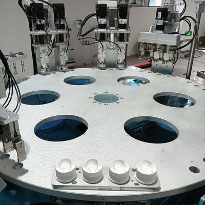 品質 PLC制御と99%の合格率を持つ無垢鋼洗濯洗剤キャップ自動組立機械 工場
