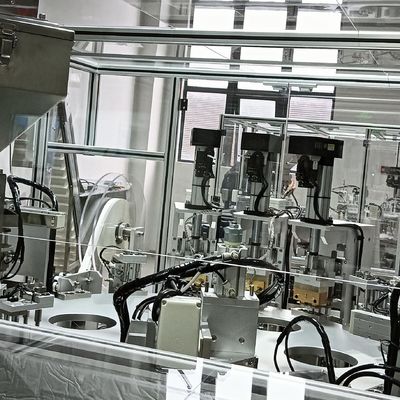 良い価格 乾燥剤キャップのための自動充填機 高精度充填 ターンテーブルタイプ操作 オンライン