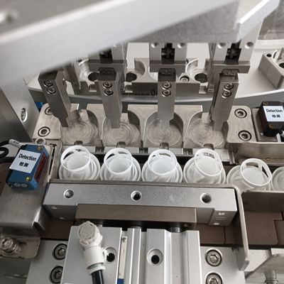 良い価格 自動シリカジェル乾燥剤キャップ 密封装列を埋める機械 乾燥剤の供給箱付き 乾燥剤を湿気と汚染から保護する オンライン