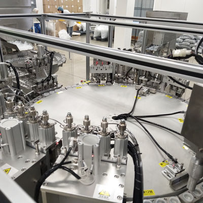 良い価格 医療用輸液キャップ用カスタマイズ可能なユーロキャップ組立機、ボトル高さ範囲50～200mm、振動ディスクインフィード オンライン