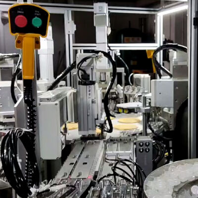 良い価格 タッチスクリーン操作と99%の合格率を備えた、乾燥剤キャップ用可変速CRCキャップ組立機 オンライン